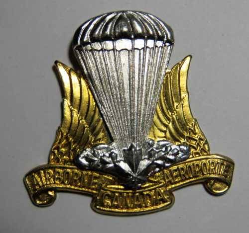 Canadian Airborne regiment cap badge - No slide
