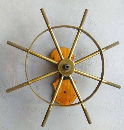 Authentis brass ship steering wheel - 72cm ( Enquire for shipping )
