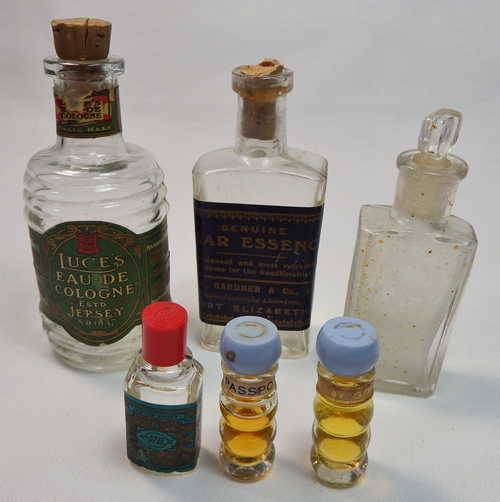 Lot of 6 very old bottles wit Eau de Cologne