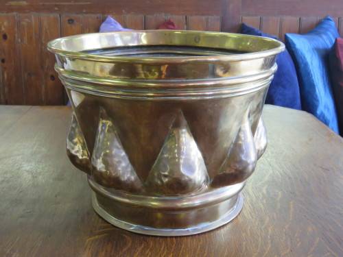 Vintage brass bowl - 19.5cm Height 18.7cm Base