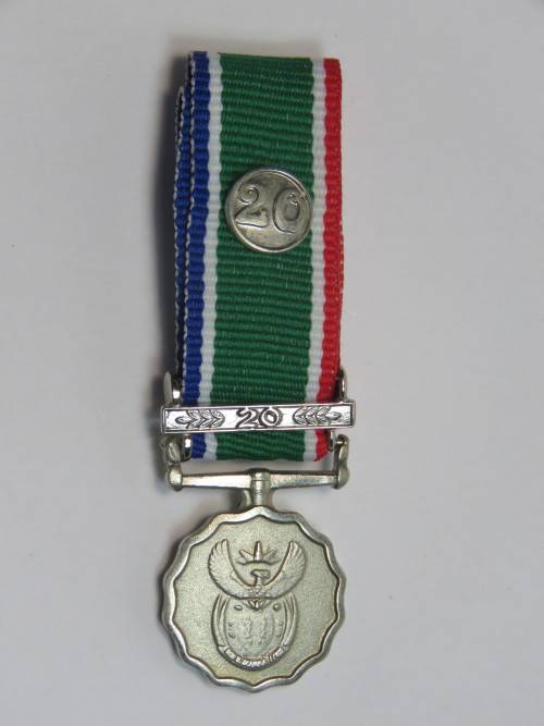 SANDF miniature good service medal with 20 year bar