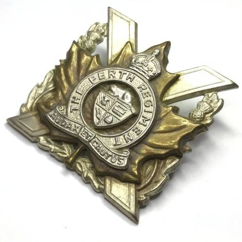 The Perth Regiment of Canada cap badge - Crown