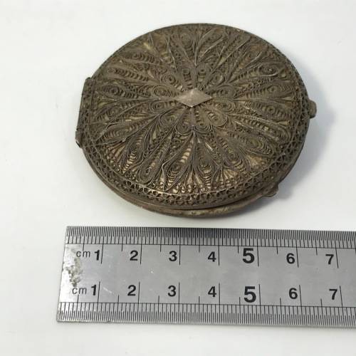 Antique Silver Filigree Powder Compact - very high class work - weighs 63.7g