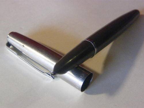 Vintage Parker fountain pen - as per photo