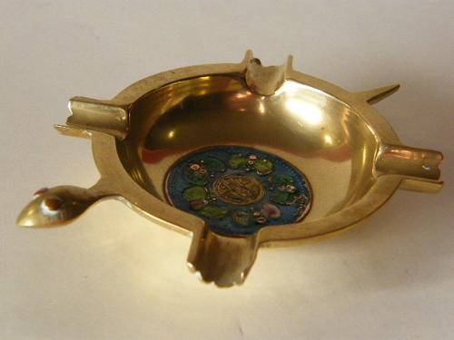 Vintage Brass ashtray in shape of tortoise with enameling in center - Decmarkdown