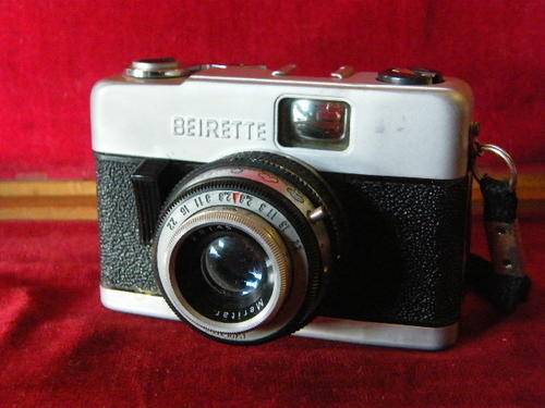 Beirette camera with Meritar 2.8/45 lens - as per photo