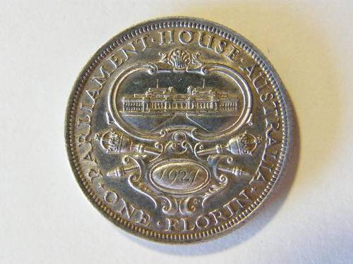 1927 Australia Florin, excellent 90% silver coin ****@ Crazy R1 start****