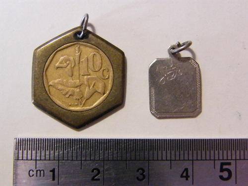 Small silver pendant plus 10 cent pendant - Decmarkdown