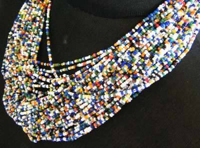 Vintage multiple string bead necklace - value R400 on R1 Christmas auction
