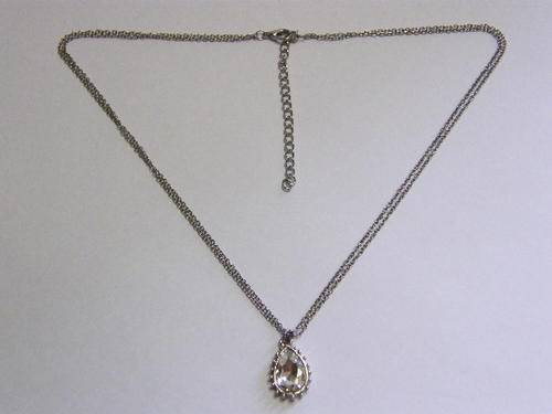 Necklace with clear Stone