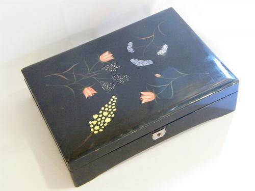 Hand Painted Musical Jewelery Box with Key - as per photo