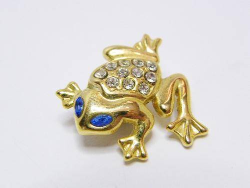 Frog Pin Badge - as per photo