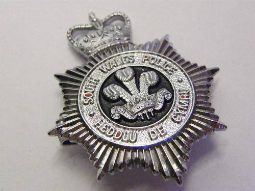 British - South Wales Police Cap Badge - as per photo