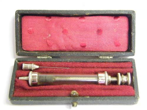 Medical - Glass & Stainless Steel Syringe plus needle in Original Box - as per photo