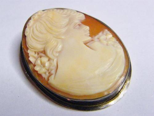 Vintage Cameo Brooch / Pendant with Silver Surround - Very Good Quality - as per photo