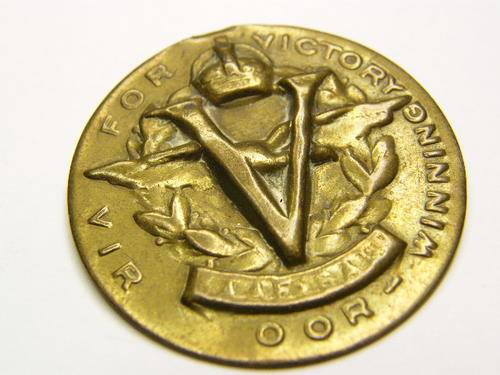 WW2 S.A.A.F  ( SA Airforce ) Victory Badge - as per photo