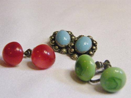 Lot of 3 pair of vintage earrings - as per photo