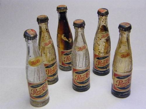 Lot of 6 vintage mini Pepsi bottles - as per photo