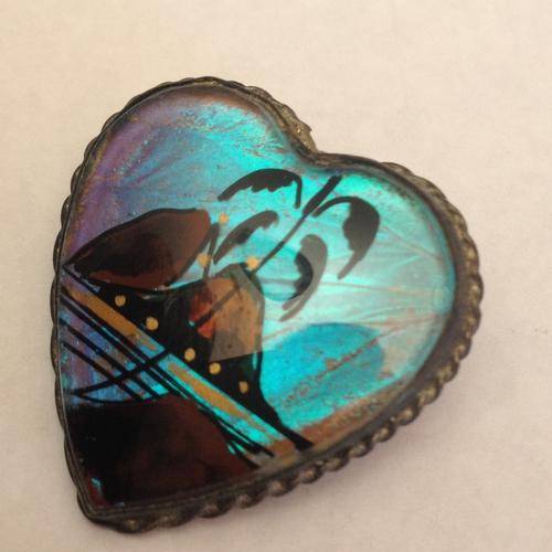 Antique heart shaped brooch with butterfly wing - no pin