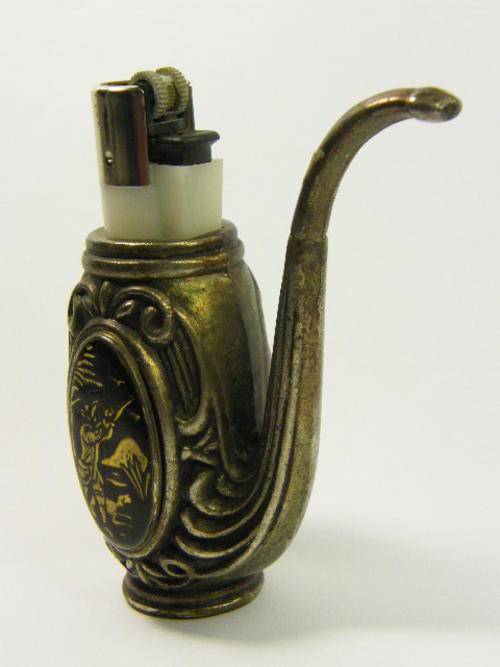 Vintage duck hunting pipe shaped table lighter - as per photo