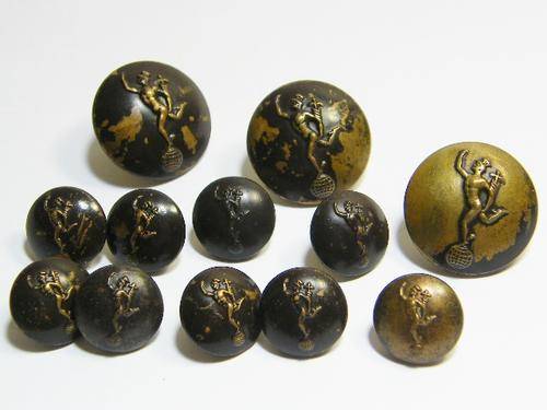 Lot of 12 signal corps buttons - as per photo