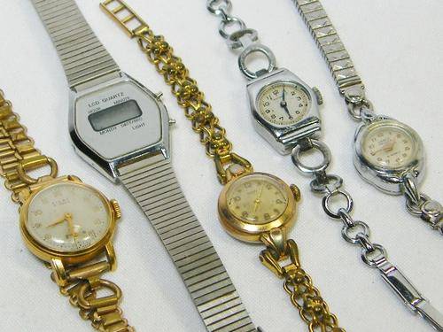 Lot of 5 vintage ladies watches - not working - for spares - as per photo