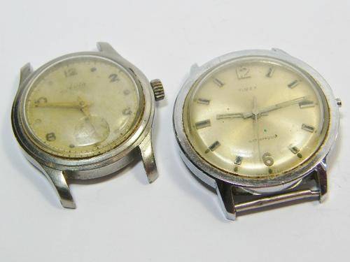 Lot of 2 vintage mechanical watches for spares - runs & stops - Timex & Avia - as per photo