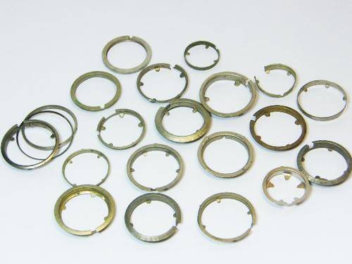 Lot of 20 vintage watch movement rings - different sizes - as per photo