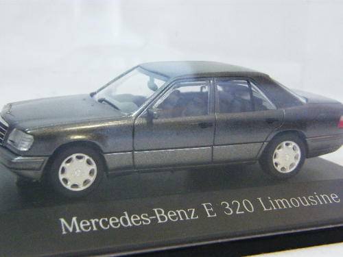 Mercedes Benz E320 Limousine model car in display case - Herpa - scale 1/43 - as per photo