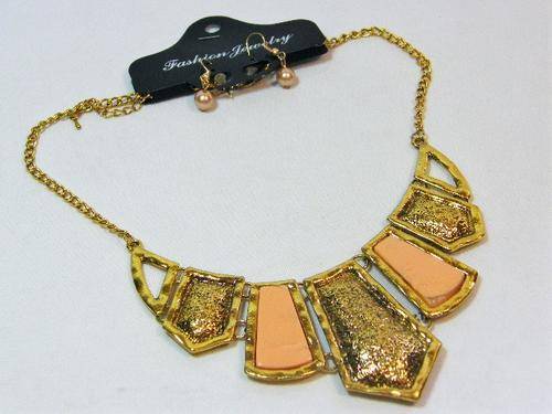 Fashion jewellery set with necklace & earrings - @ CRAZY R1 start