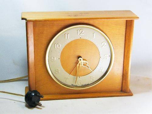 Vintage Westclox electrical mantle clock - not working - some minor damage to case - as per photo