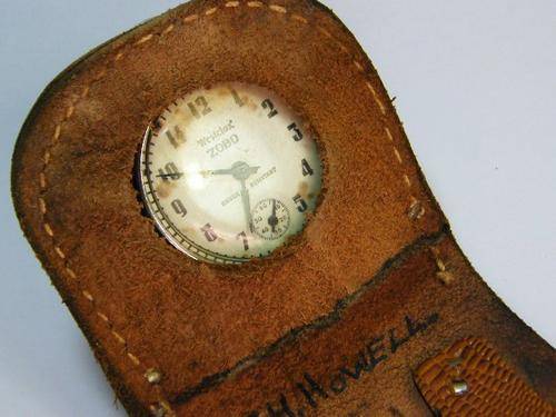 Vintage leather pocket watch belt pouch - incl. non working Zobo pocket watch - as per photo