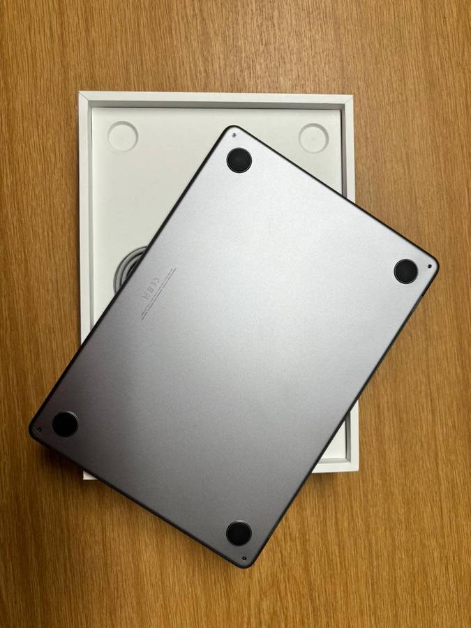 ***LOOK***  Apple Macbook Air 13.6` M2