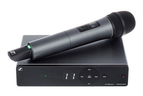 SENHEISER XSW 1-825-B SINGLE WIRELESS VOCAL HANDHELD MICROPHONE SET