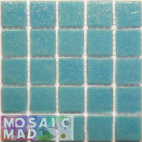 Riverglass 20mm x 20mm x 4mm - PALE BLUE (SKY BLUE)