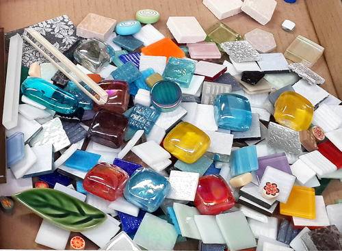 Bargain Mixed Tile and Mosaic Goodie Box-1kg