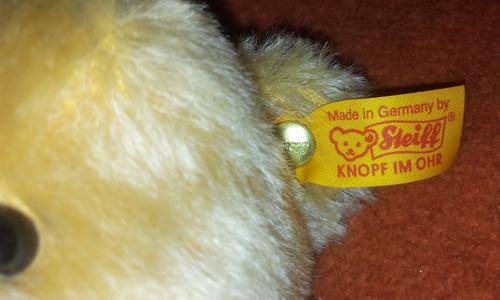 Steiff Signed Winnie the Pooh EAN 354410 2005 Edition