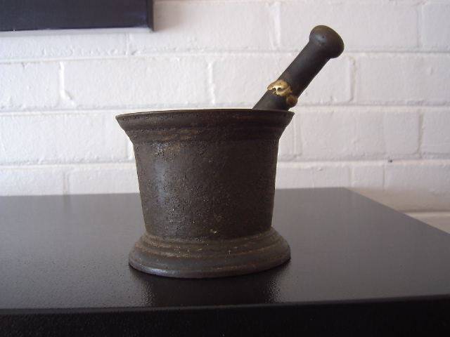 SOLID STEEL PESTLE AND MORTAR!! FULLY BACKSTAMPED.