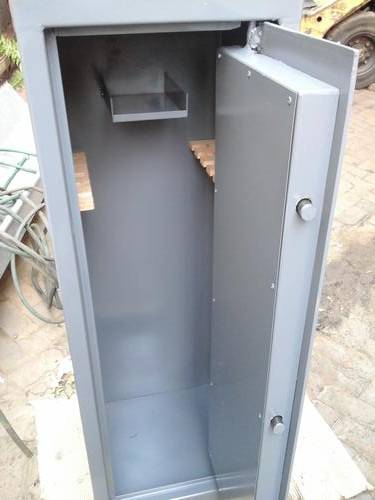 10 rifle safe