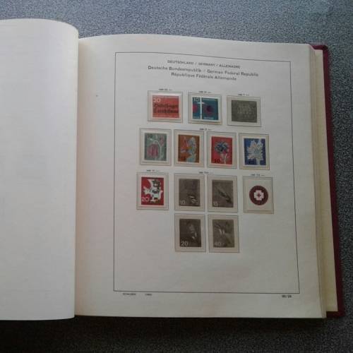 ABSOLUTELY STUNNING GERMANY PRE PRINTED ALBUM WITH MANY, MANY MINT STAMPS. SEE DESCRIPTION. ..