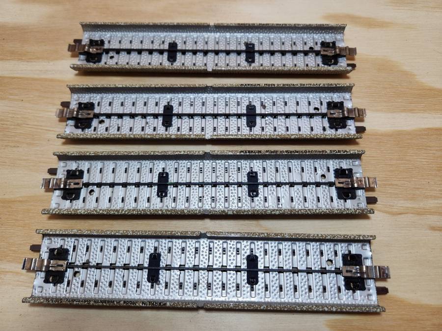 Marklin straight track 5106 x 4
