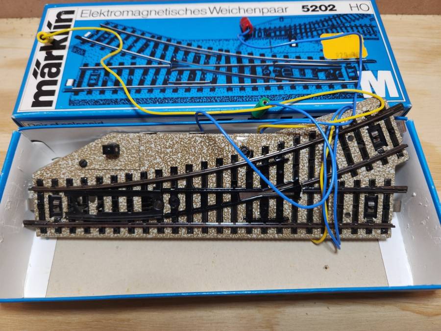 Marklin Left-hand Electric Turnout