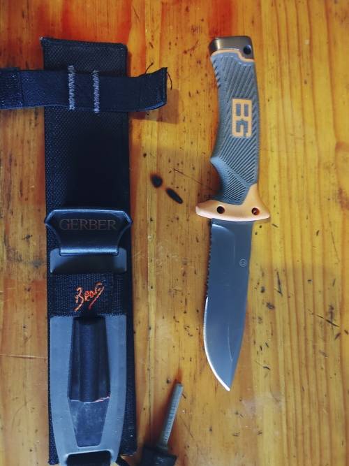 Gerber survival knife