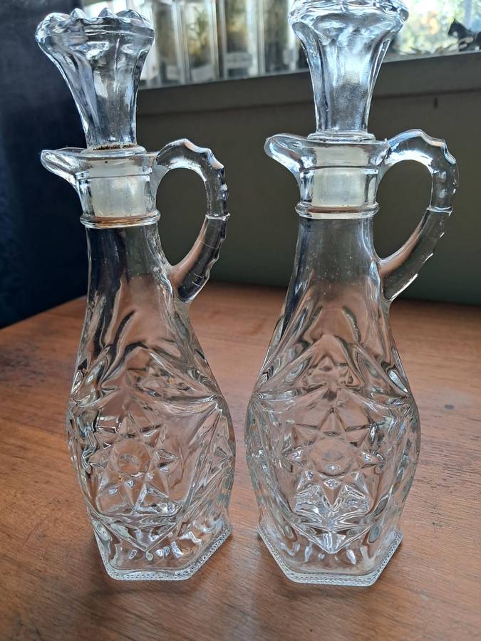 Vintage Glass Oil & Vinegar Cruet Set