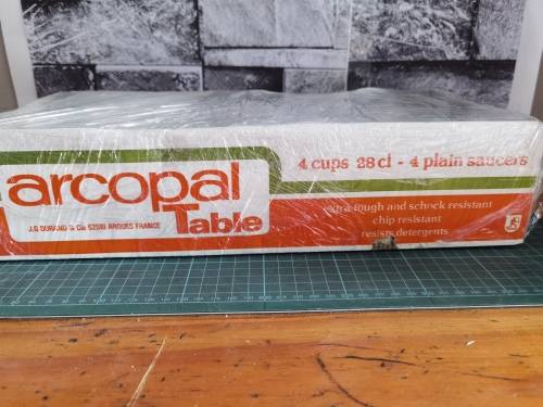 Arcopal tea/coffee set 8 pcs