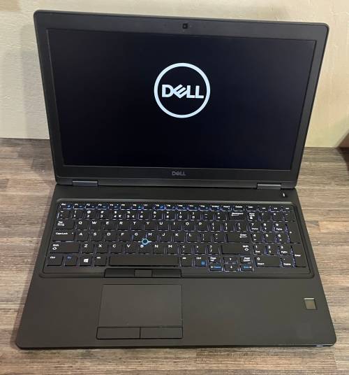 **MONSTER SPEC**Dell Latitude E5590**8th Gen CORE i7**8GB DDR4 Ram**256GB SSD**15.6` FHD**