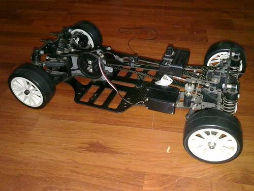 carbon fibre RC chasiss with wheels belt driven