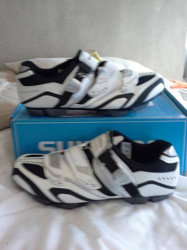 SHIMANO Cycling Shoes,  White and Black Size US 11.8