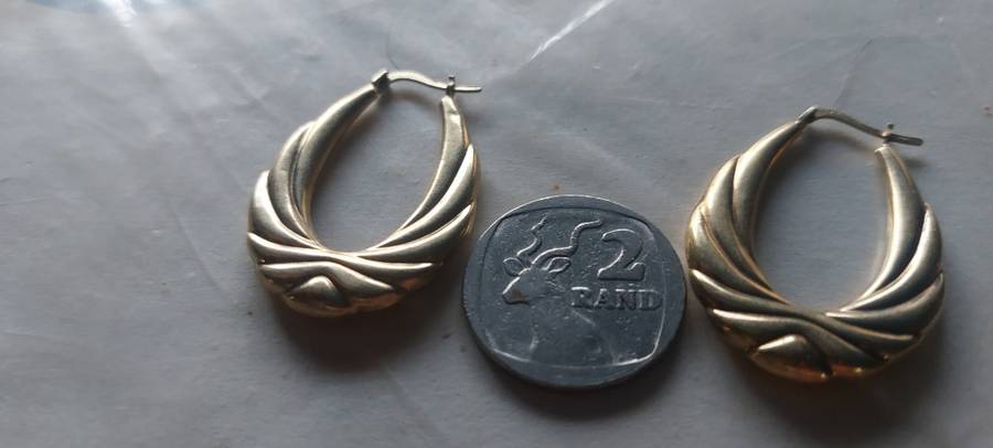 Rare find 9ct creole large earrings