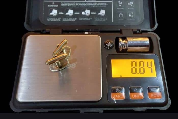 HEAVY vintage Solid 9ct gold cufflinks set